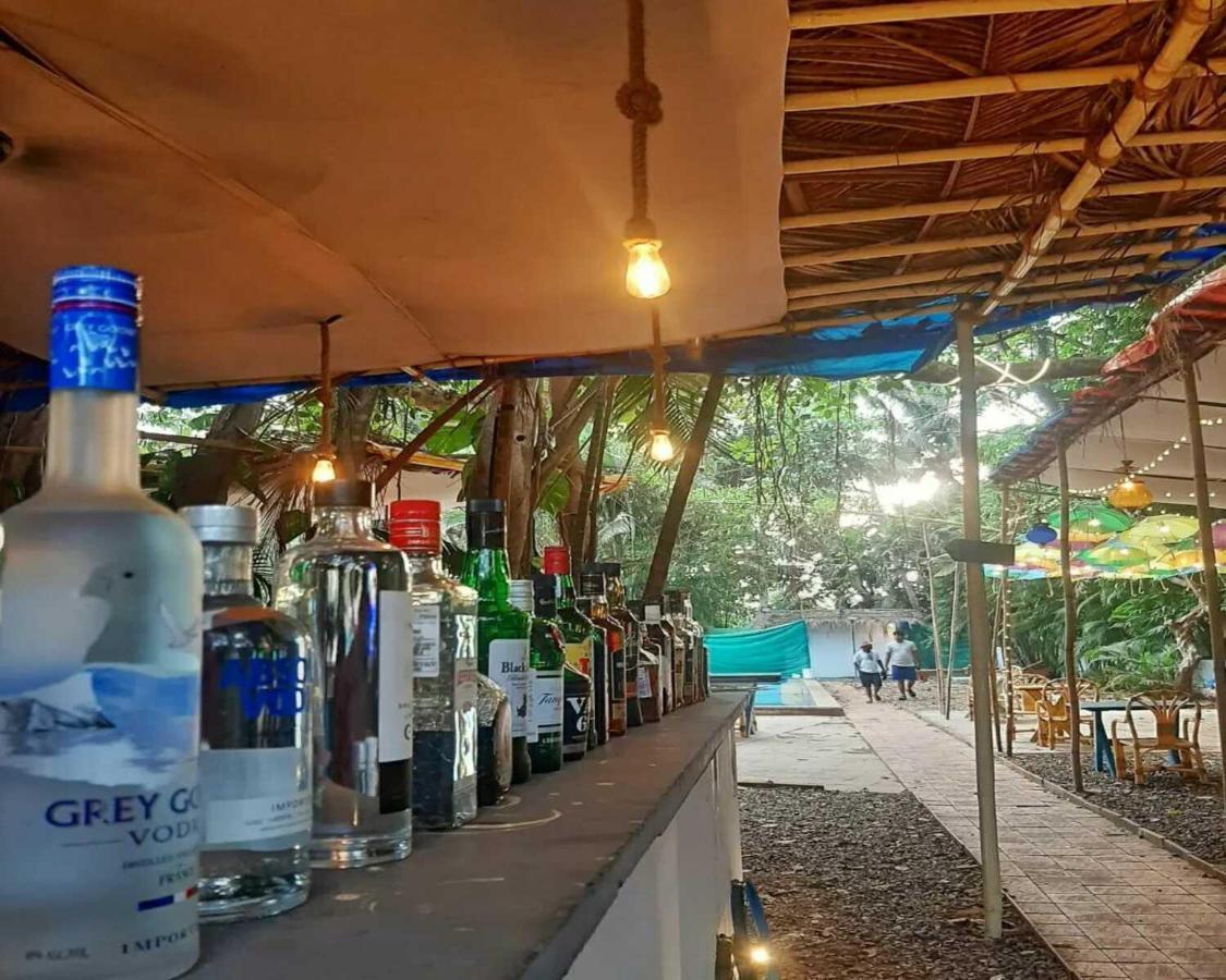 Piggy Calangute By Urban Nomads - Dorms & Pvt Rooms GOA Eksteriør billede